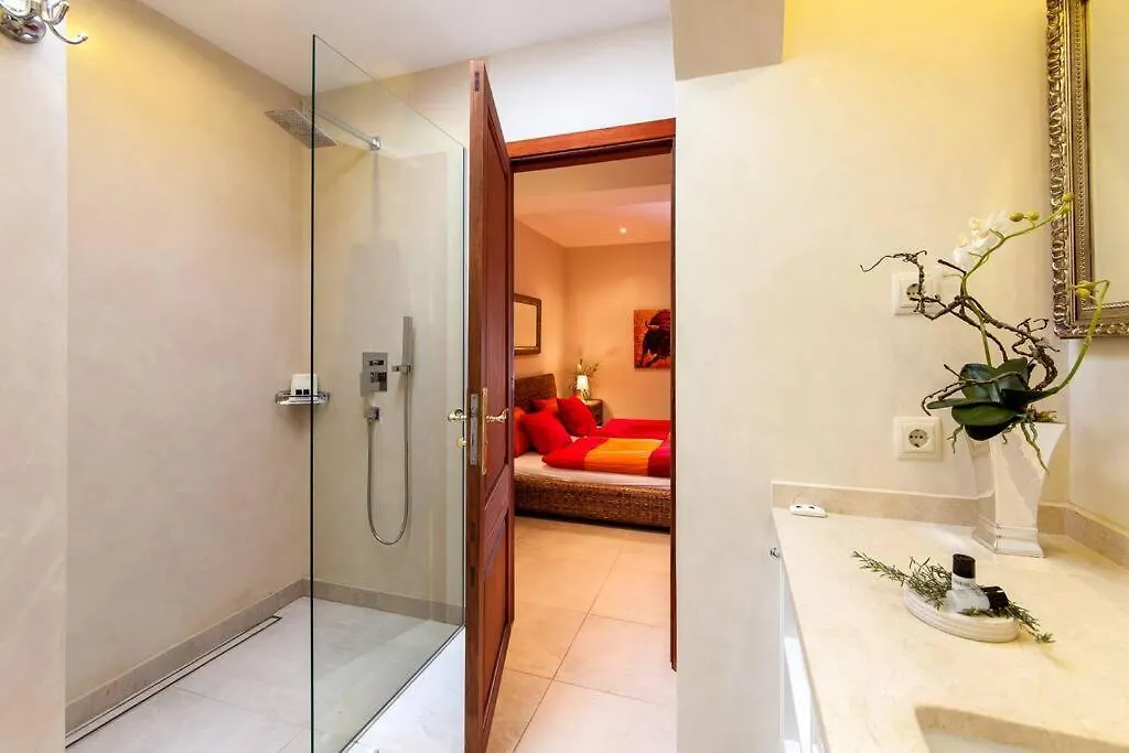 Holiday home Finca Wellnatura Mit Sauna, Kamine, Badewanne Arta Spain